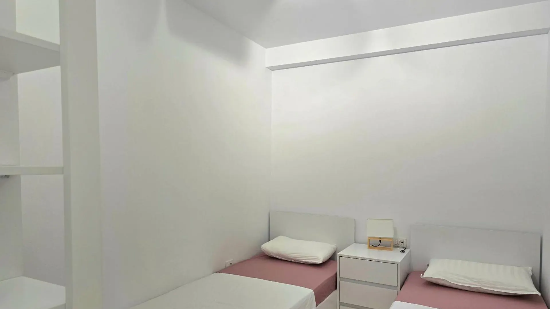 Aqua Bliss Apartment 296 - Happy Rentals Plazhi San Pietro 0*,  Albánia